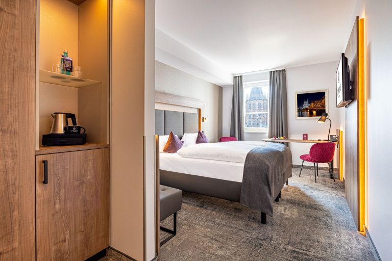 F040-cityclass-hotel-am-dom-cologne-double-room
