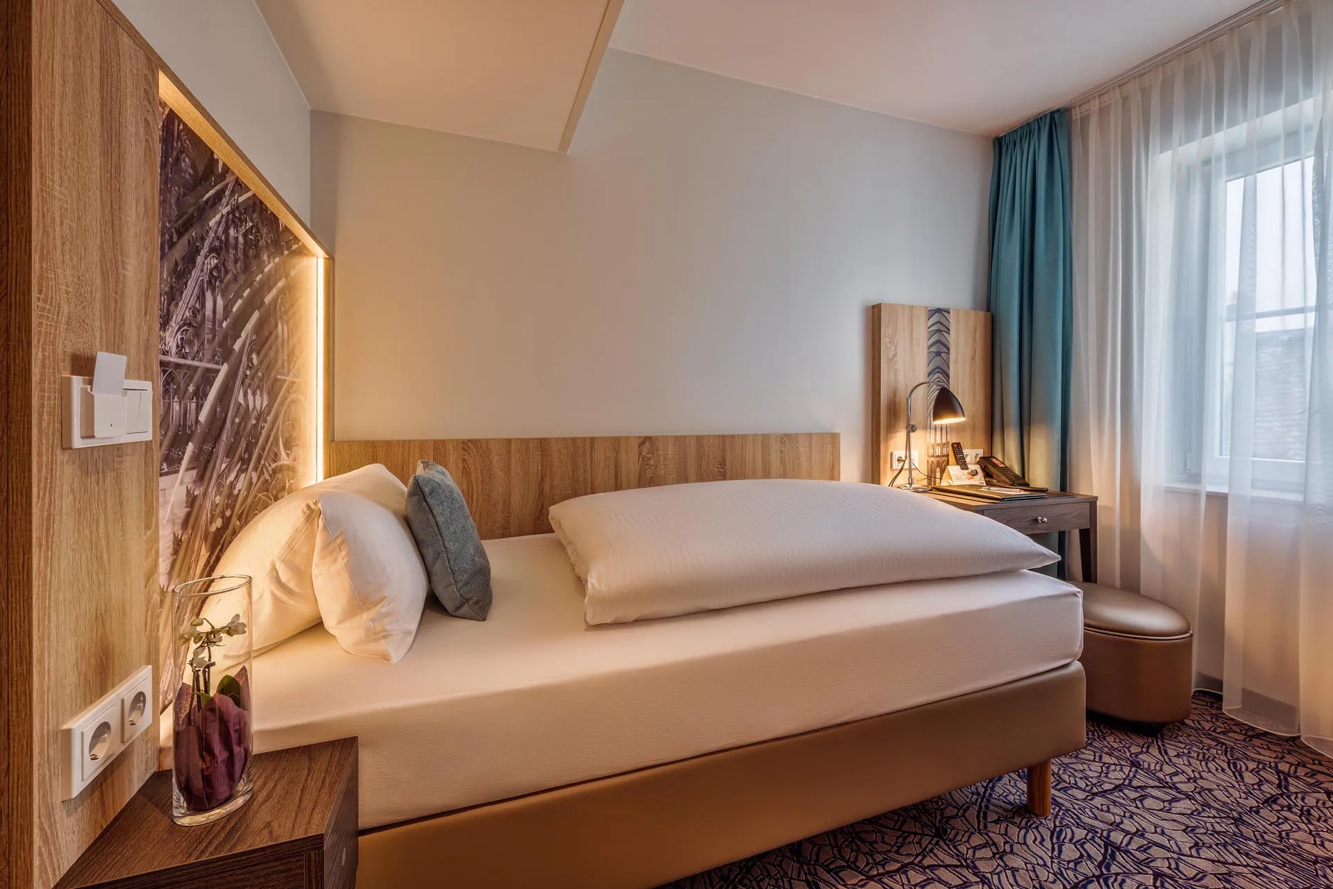 1-cityclass-hotel-alter-markt-cologne-single-room