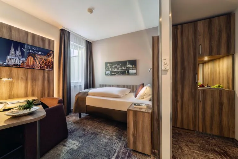 1-cityclass-hotel-am-dom-cologne-single-room