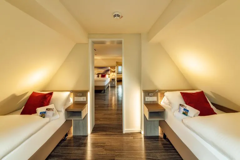 2-cityclass-hotel-am-heumarkt-cologne-family-room