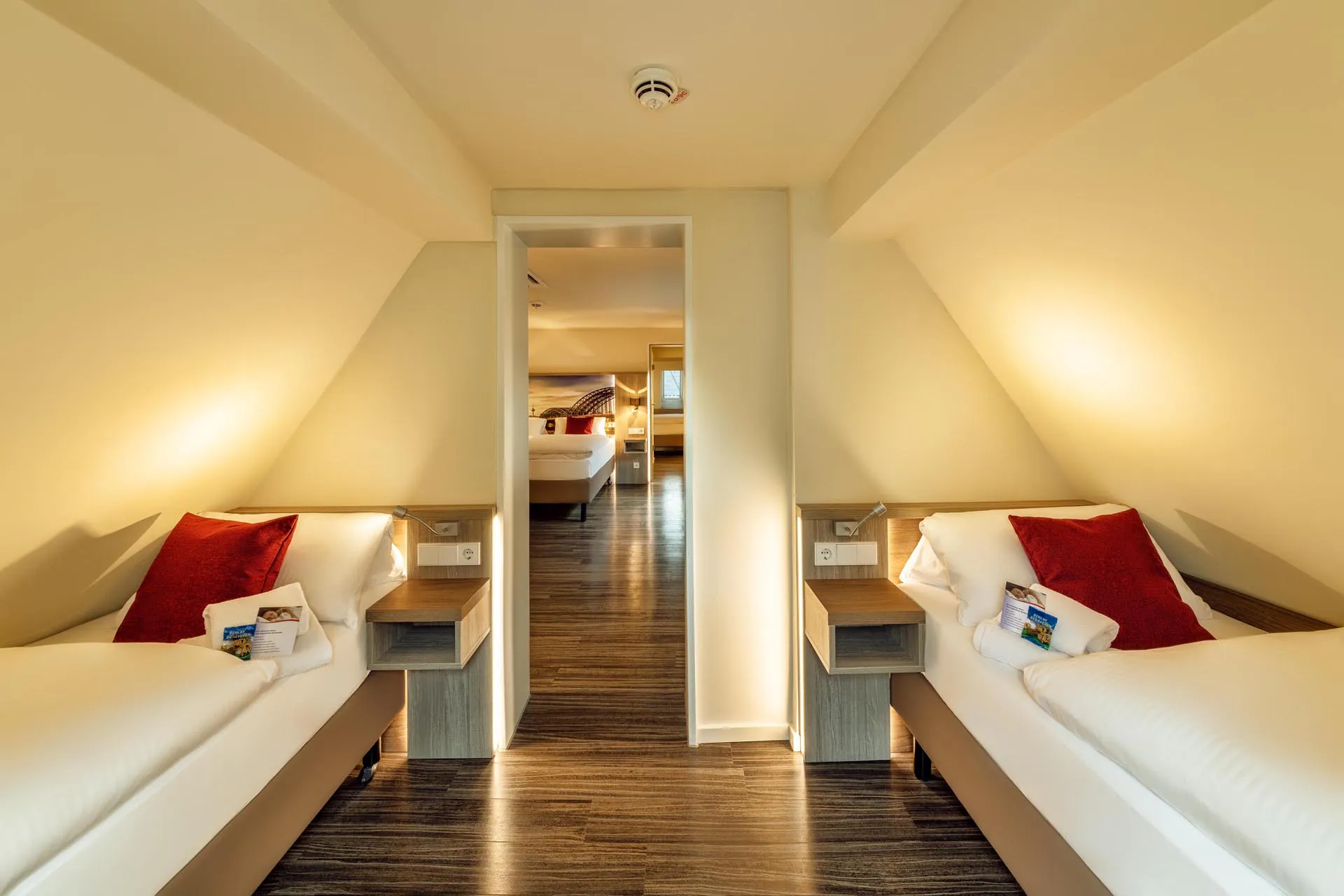 2-cityclass-hotel-am-heumarkt-cologne-family-room