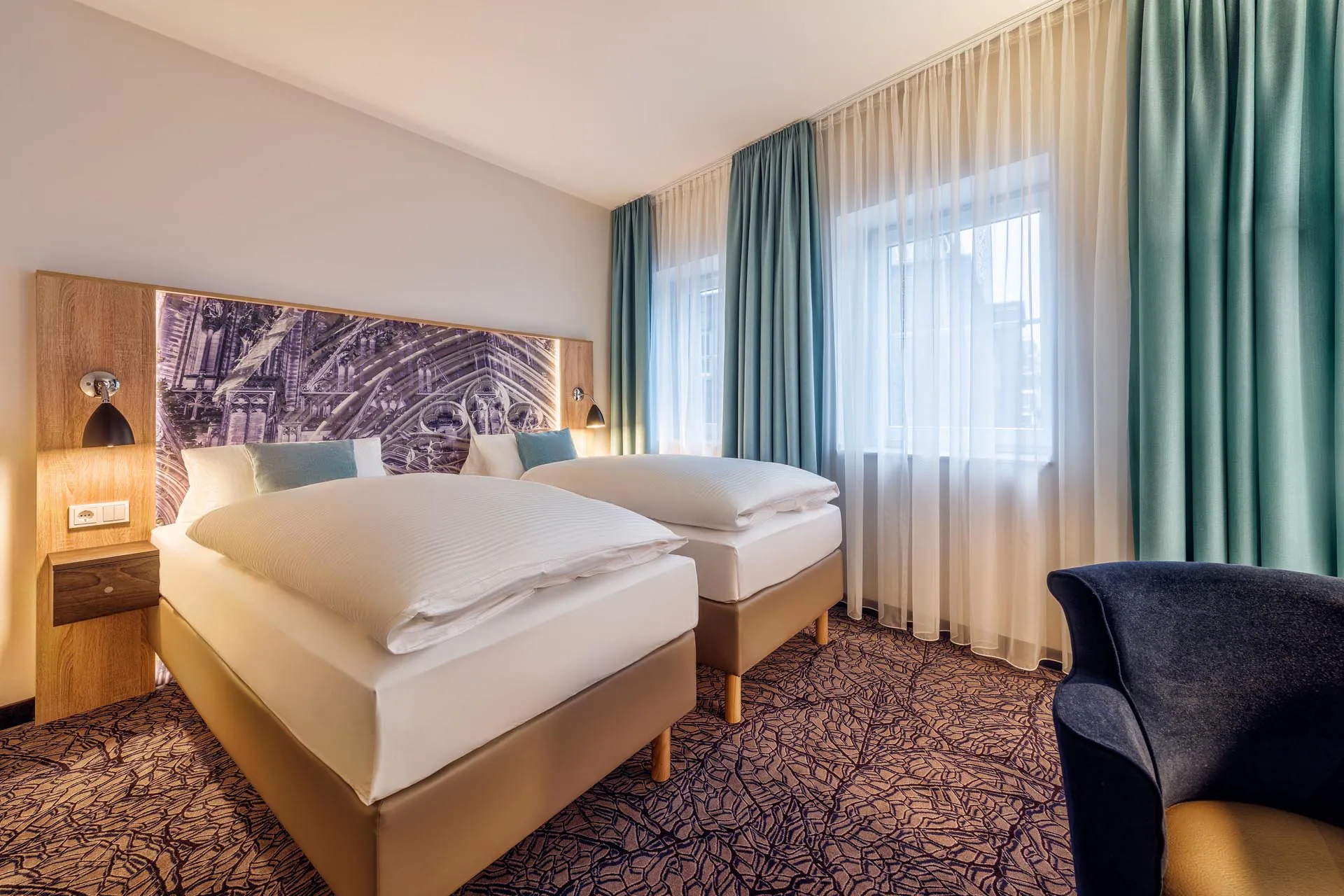 3-cityclass-hotel-alter-markt-cologne-twin-room