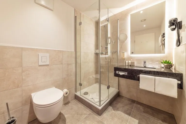 4-cityclass-hotel-am-dom-cologne-junior-suite-bathroom