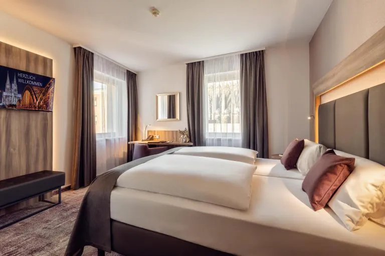 5-cityclass-hotel-am-dom-cologne-double-room