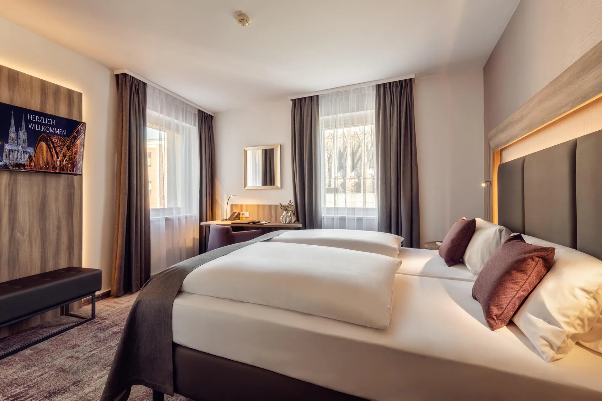 5-cityclass-hotel-am-dom-cologne-double-room