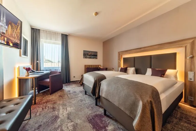 1-cityclass-hotel-am-dom-cologne-twin-room
