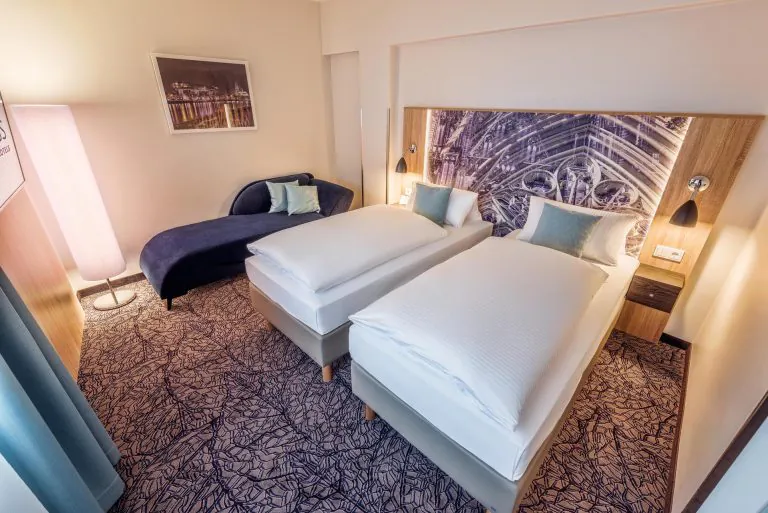5-cityclass-hotel-alter-markt-cologne-twin-room