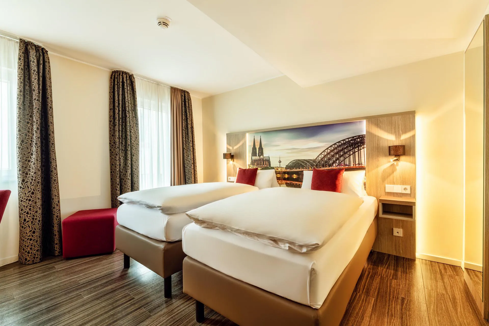 5-cityclass-hotel-am-heumarkt-cologne-twin-room